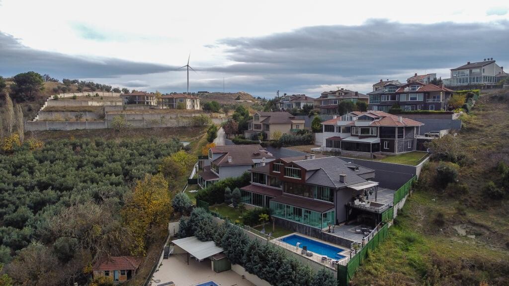 Villa for sale in the most prestigious place in Bursa-1